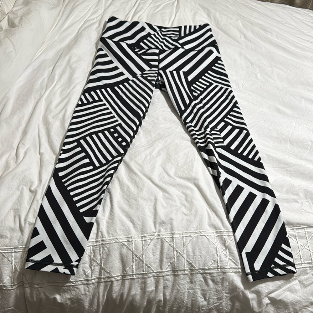 Victoria’s Secret sport leggings